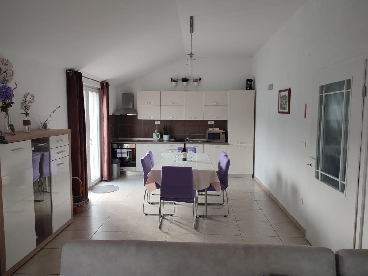 Murtela, 2-Bedroom Apartment Raslina Exterior foto